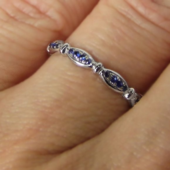 10KW Gold Sapphire Band Ring size 5.5 - Picture 2 of 8